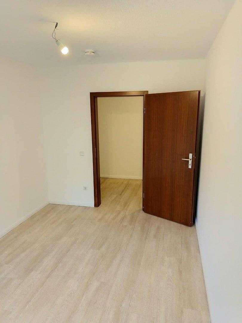 Prenájom bytu 3-izbový 69 m², Bahnhofstraße 20, Rosengarten, Dolné Sasko Prenájom bytu 3-izbový 69 m², Bahnhofstraße 20, Rosengarten, Dolné Sasko