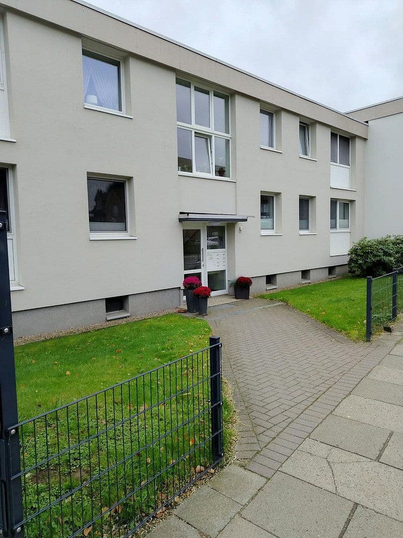 Prenájom bytu 3-izbový 69 m², Bahnhofstraße 20, Rosengarten, Dolné Sasko Prenájom bytu 3-izbový 69 m², Bahnhofstraße 20, Rosengarten, Dolné Sasko