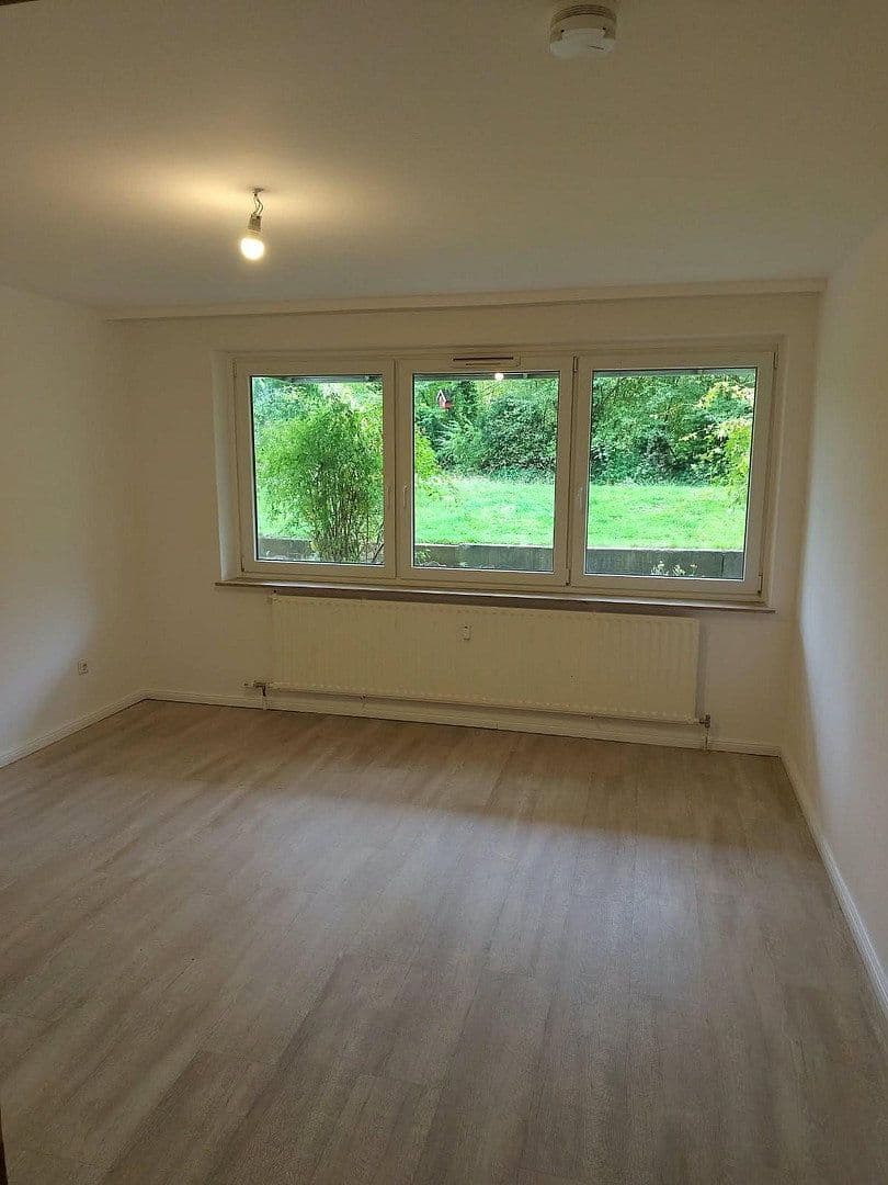 Prenájom bytu 3-izbový 69 m², Bahnhofstraße 20, Rosengarten, Dolné Sasko Prenájom bytu 3-izbový 69 m², Bahnhofstraße 20, Rosengarten, Dolné Sasko