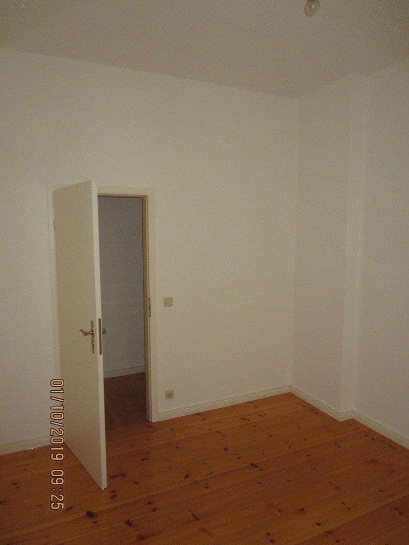 Prenájom bytu 2-izbový 42 m², Berlin, Berlín Prenájom bytu 2-izbový 42 m², Berlin, Berlín