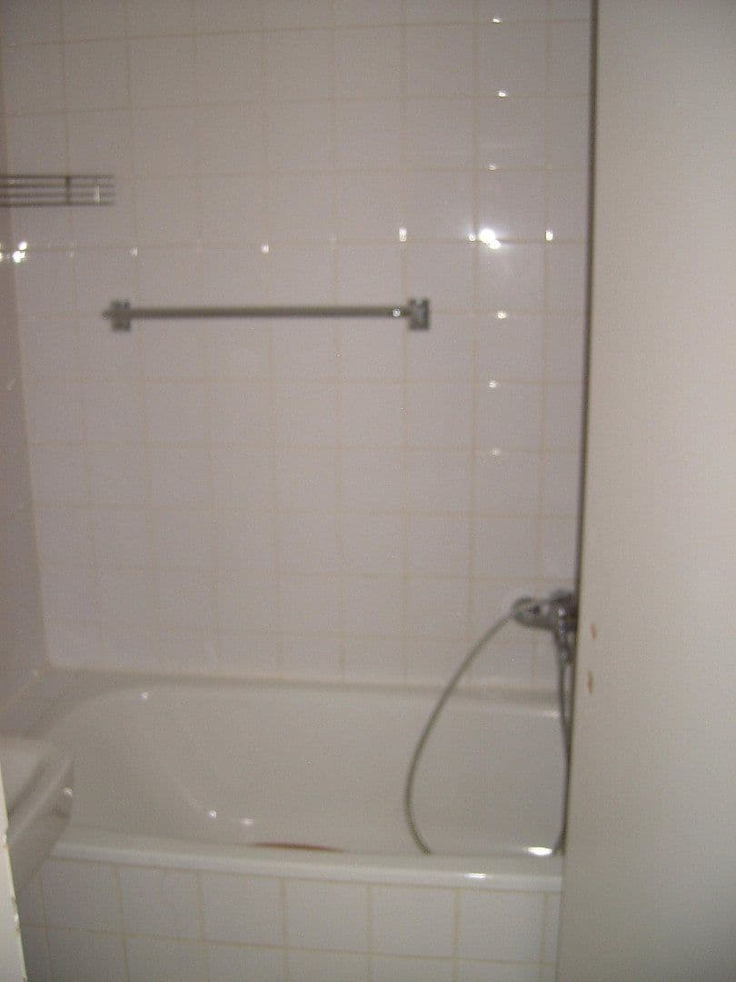 Prenájom bytu 2-izbový 42 m², Berlin, Berlín Prenájom bytu 2-izbový 42 m², Berlin, Berlín