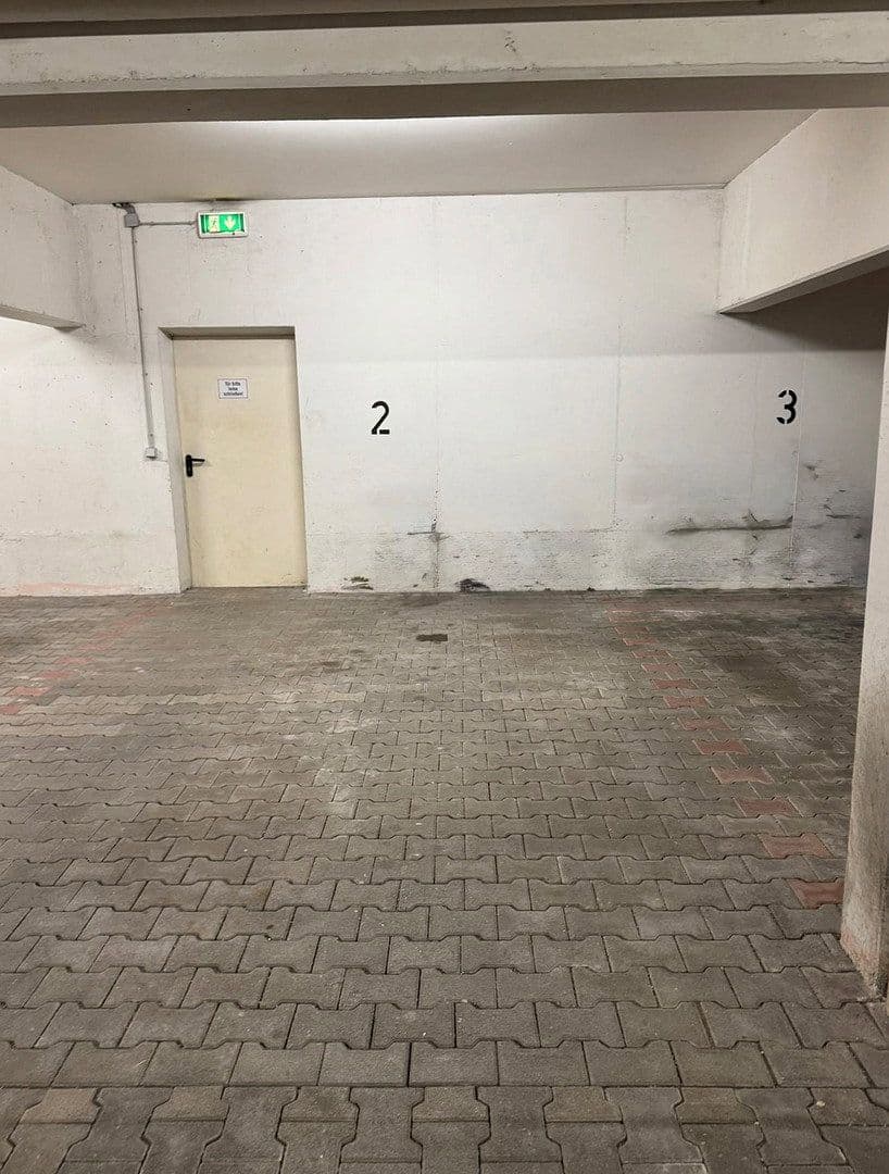 Predaj garáže, Bad Reichenhall, Bavorsko Predaj garáže, Bad Reichenhall, Bavorsko