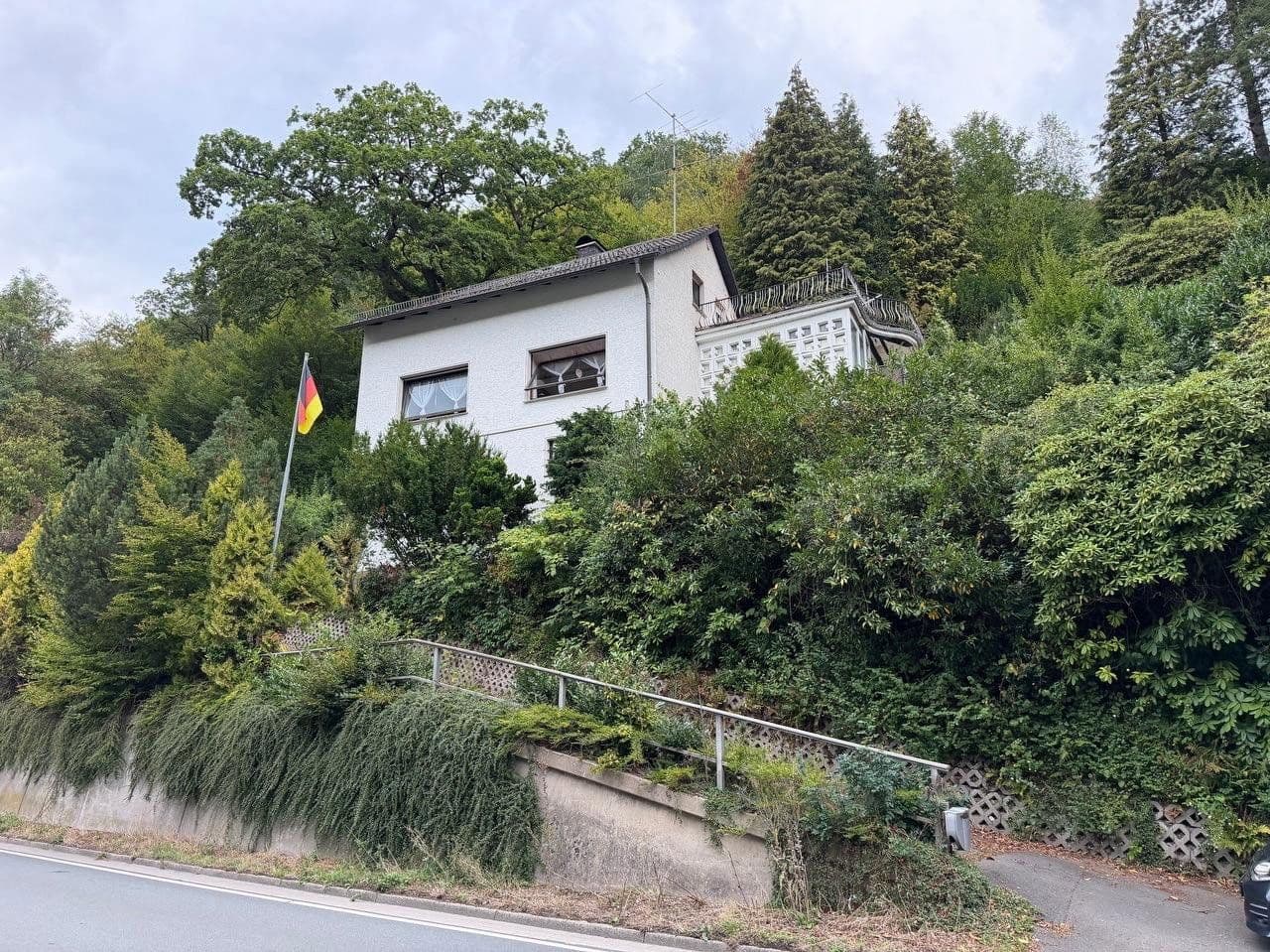 Predaj domu 145 m², pozemok 3.798 m², Hauptstraße 12, Werdohl, Severné Porýnie - Westfálsko Predaj domu 145 m², pozemok 3.798 m², Hauptstraße 12, Werdohl, Severné Porýnie - Westfálsko