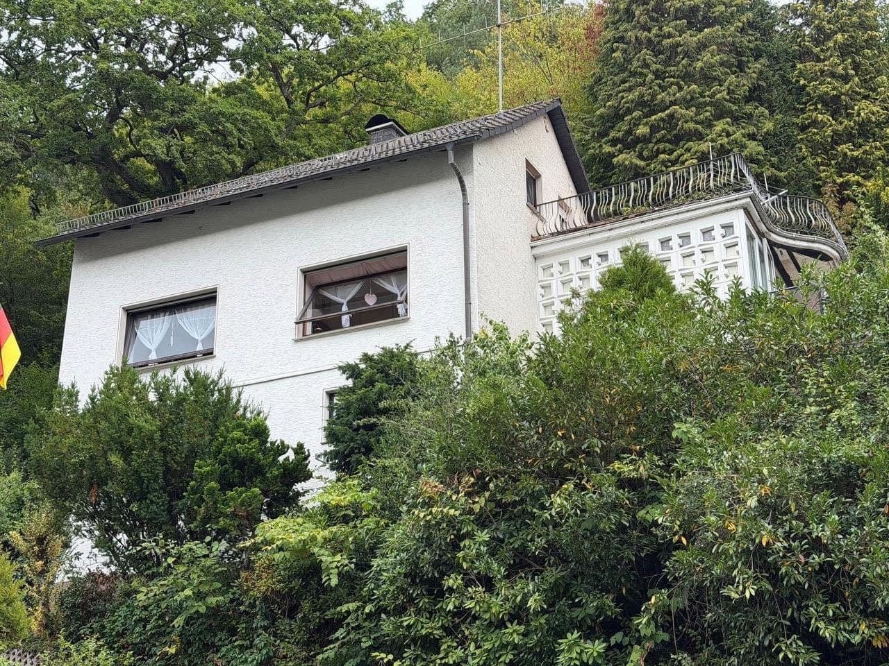 Predaj domu 145 m², pozemok 3.798 m², Hauptstraße 12, Werdohl, Severné Porýnie - Westfálsko Predaj domu 145 m², pozemok 3.798 m², Hauptstraße 12, Werdohl, Severné Porýnie - Westfálsko