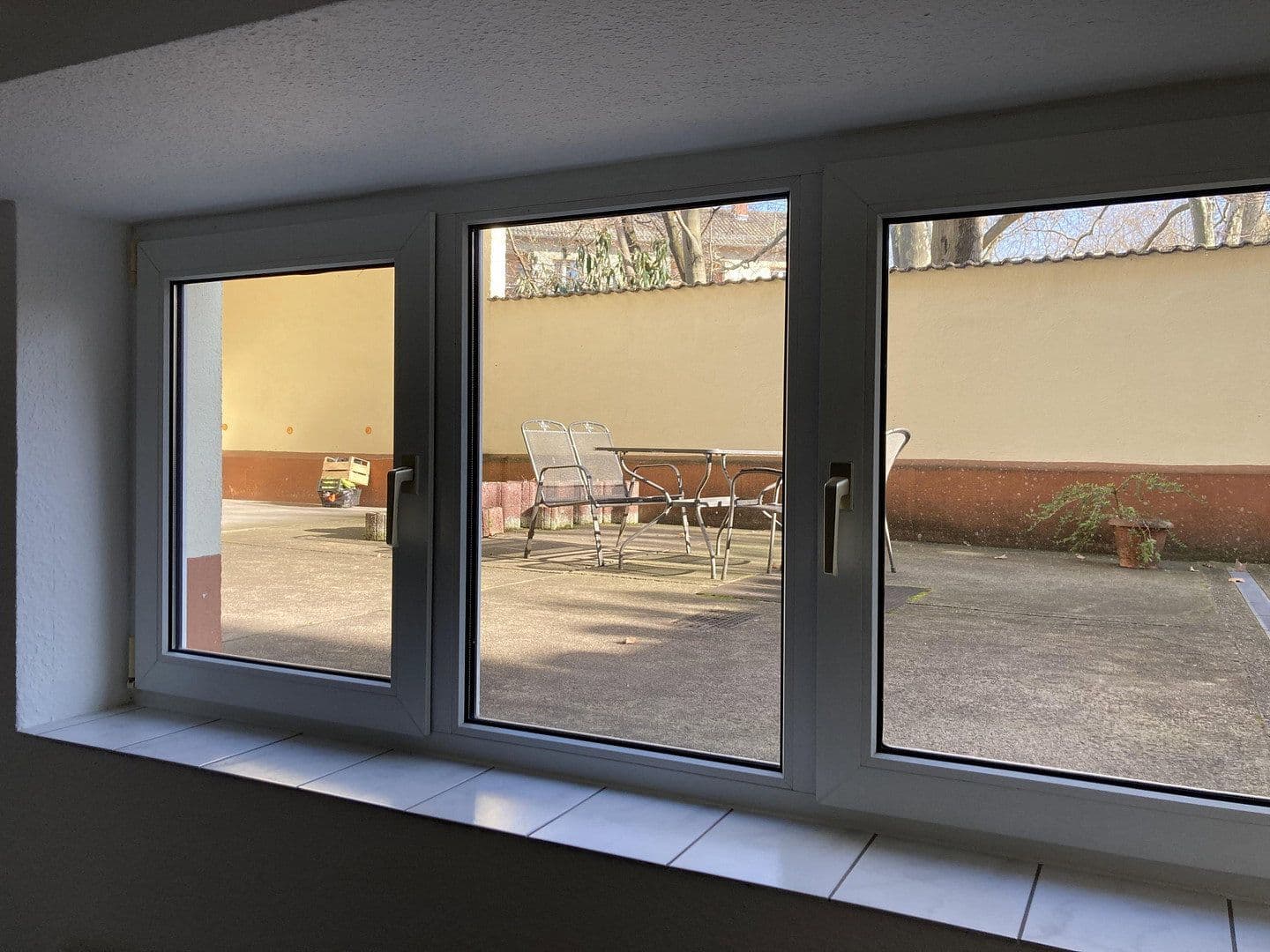Prenájom kancelárie 40 m², Ludwigshafen, Porýnie-Falcko Prenájom kancelárie 40 m², Ludwigshafen, Porýnie-Falcko