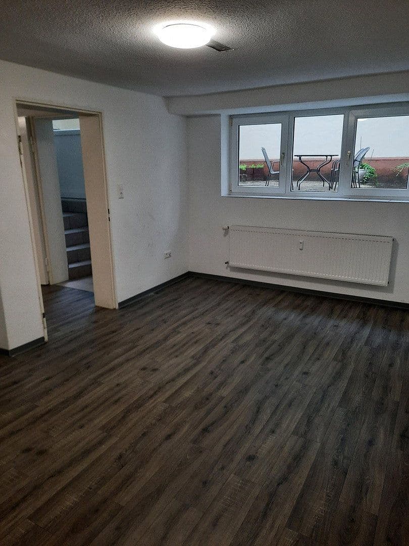 Prenájom kancelárie 40 m², Ludwigshafen, Porýnie-Falcko Prenájom kancelárie 40 m², Ludwigshafen, Porýnie-Falcko