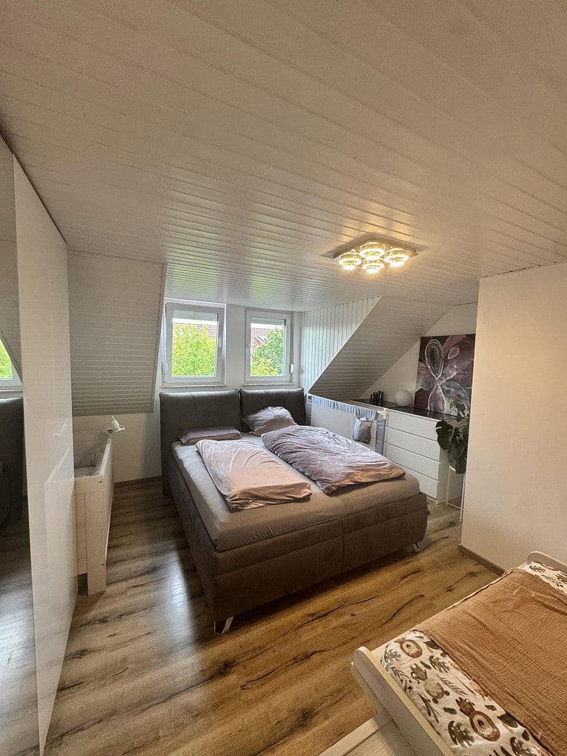 Predaj domu 111 m², pozemok 192 m², Altdorf, Bádensko-Wurttembersko Predaj domu 111 m², pozemok 192 m², Altdorf, Bádensko-Wurttembersko