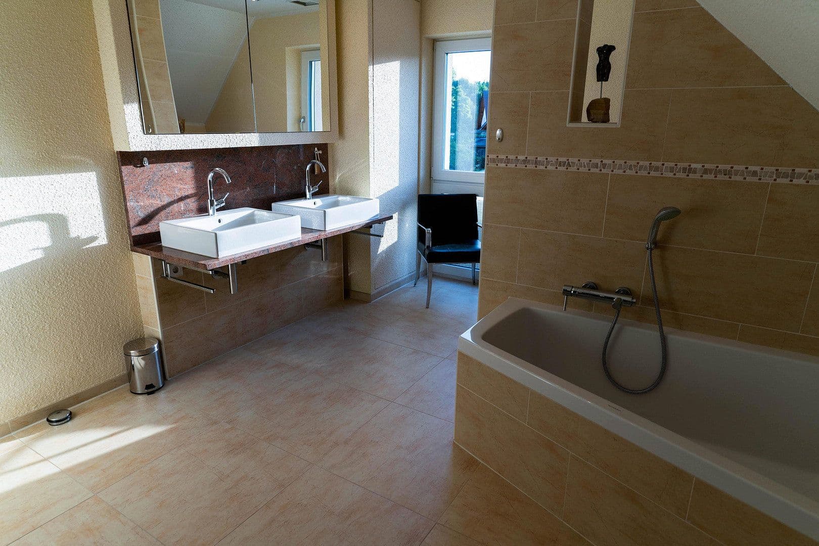 Predaj domu 183 m², pozemok 541 m², Weisenheim am Sand, Porýnie-Falcko Predaj domu 183 m², pozemok 541 m², Weisenheim am Sand, Porýnie-Falcko