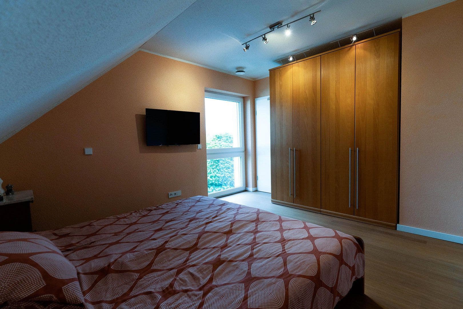 Predaj domu 183 m², pozemok 541 m², Weisenheim am Sand, Porýnie-Falcko Predaj domu 183 m², pozemok 541 m², Weisenheim am Sand, Porýnie-Falcko