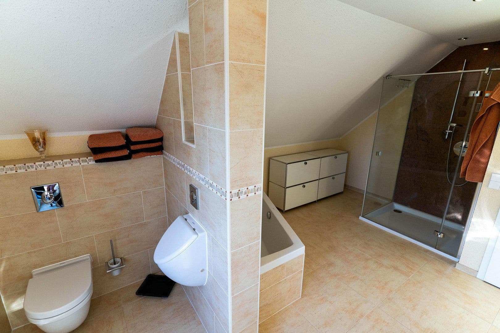 Predaj domu 183 m², pozemok 541 m², Weisenheim am Sand, Porýnie-Falcko Predaj domu 183 m², pozemok 541 m², Weisenheim am Sand, Porýnie-Falcko