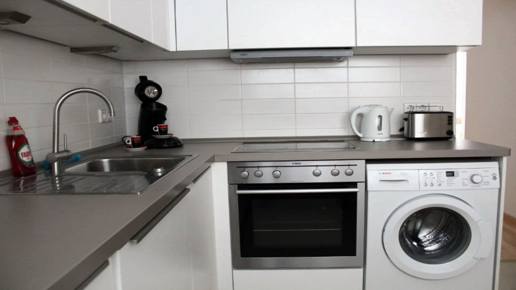 Prenájom bytu 2-izbový 49 m², Mannheim, Bádensko-Wurttembersko Prenájom bytu 2-izbový 49 m², Mannheim, Bádensko-Wurttembersko