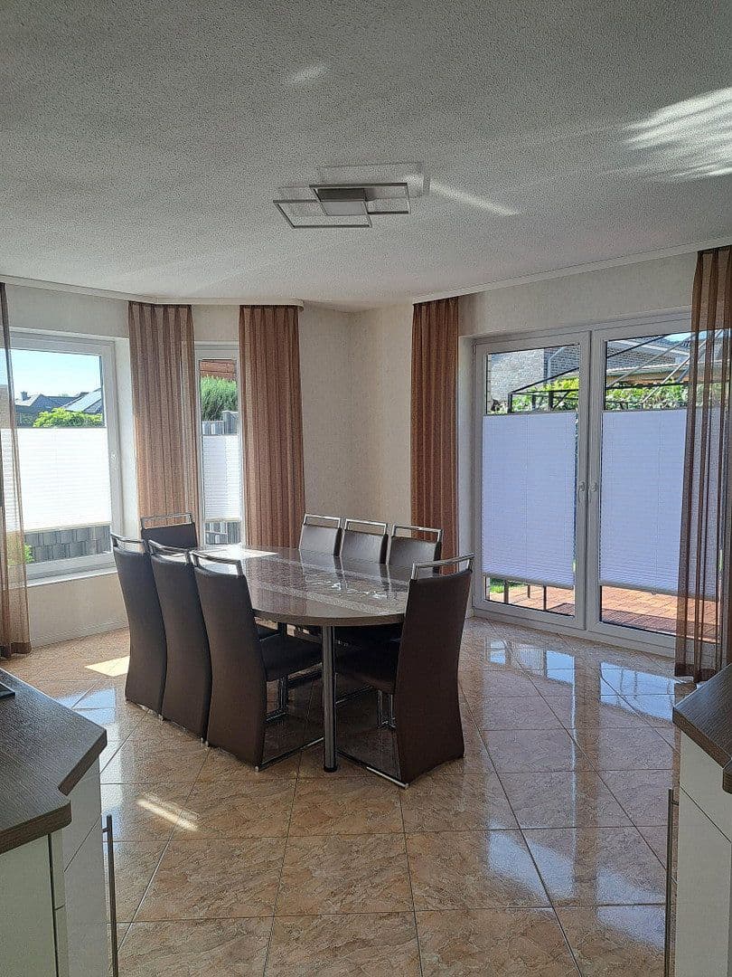Predaj domu 164 m², pozemok 920 m², Molbergen, Dolné Sasko Predaj domu 164 m², pozemok 920 m², Molbergen, Dolné Sasko