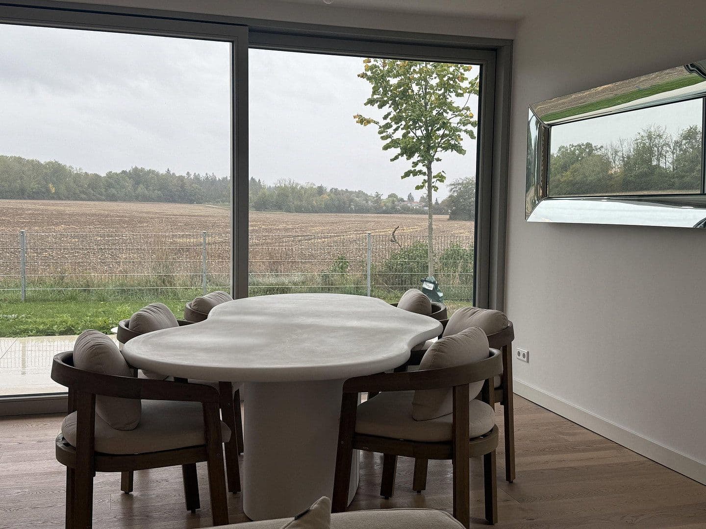 Predaj domu 218 m², pozemok 350 m², Gräfelfing, Bavorsko Predaj domu 218 m², pozemok 350 m², Gräfelfing, Bavorsko