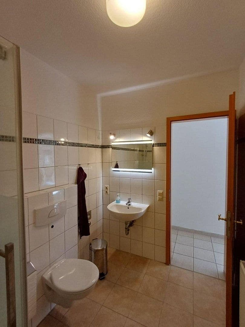 Prenájom bytu 3-izbový 70 m², Hatten, Dolné Sasko Prenájom bytu 3-izbový 70 m², Hatten, Dolné Sasko