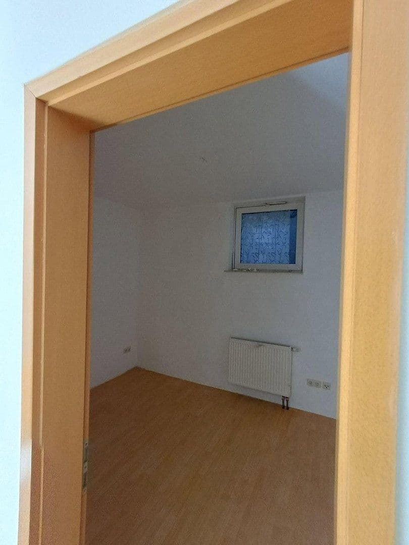 Prenájom bytu 3-izbový 70 m², Hatten, Dolné Sasko Prenájom bytu 3-izbový 70 m², Hatten, Dolné Sasko
