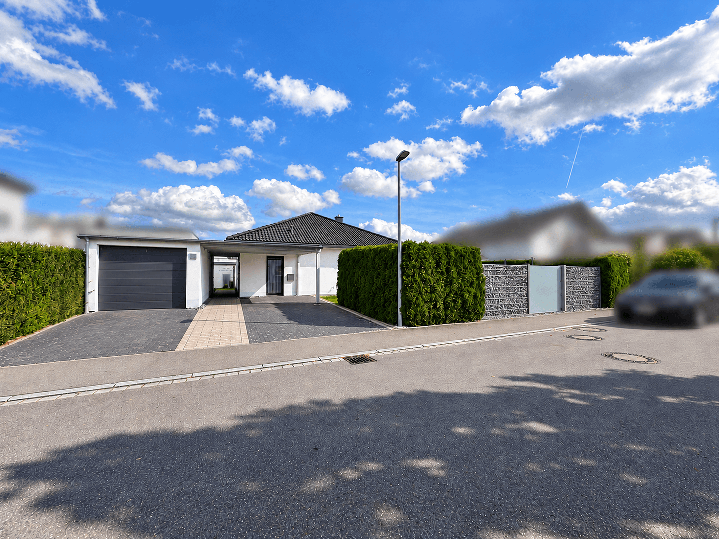 Predaj domu 146 m², pozemok 538 m², Laupheim, Bádensko-Wurttembersko Predaj domu 146 m², pozemok 538 m², Laupheim, Bádensko-Wurttembersko
