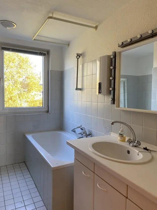 Prenájom bytu 2-izbový 58 m², Möserstrasse 34, Essen, Severné Porýnie - Westfálsko Prenájom bytu 2-izbový 58 m², Möserstrasse 34, Essen, Severné Porýnie - Westfálsko