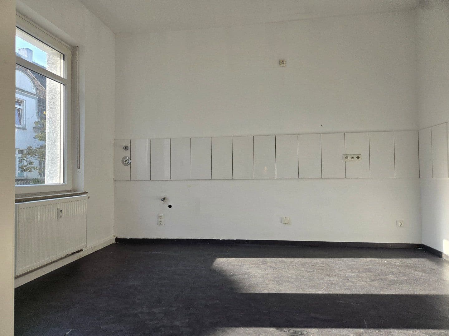 Prenájom bytu 3-izbový 95 m², Augustastraße 41-43, Duisburg Alt-Homberg, Severné Porýnie - Westfálsko Prenájom bytu 3-izbový 95 m², Augustastraße 41-43, Duisburg Alt-Homberg, Severné Porýnie - Westfálsko