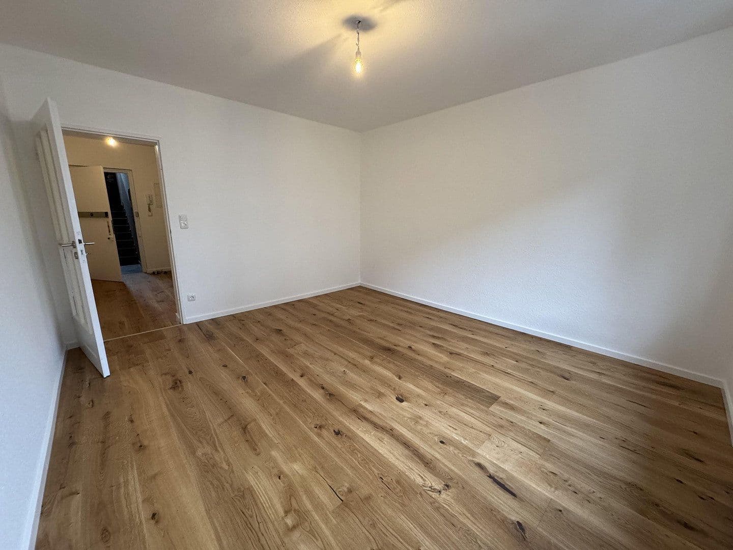 Prenájom bytu 2-izbový 66 m², Berger Straße 100, Frankfurt am Main, Hesensko Prenájom bytu 2-izbový 66 m², Berger Straße 100, Frankfurt am Main, Hesensko