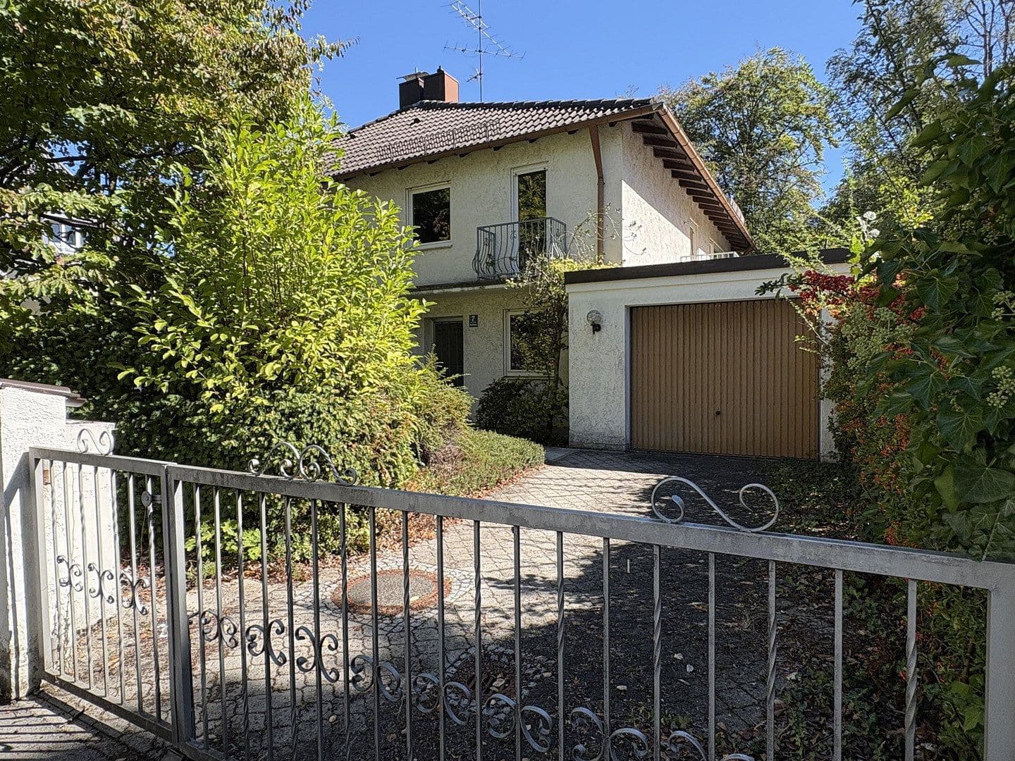 Predaj domu 137 m², pozemok 417 m², Orchisweg 7, München, Bavorsko Predaj domu 137 m², pozemok 417 m², Orchisweg 7, München, Bavorsko