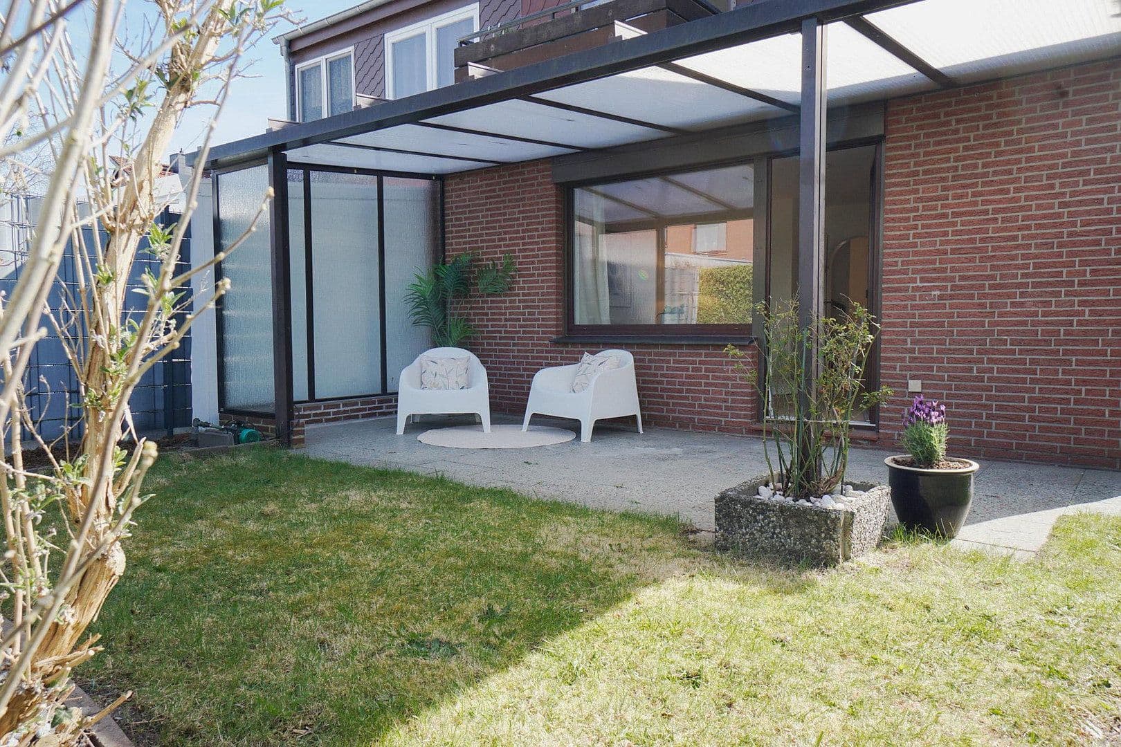 Predaj domu 110 m², pozemok 250 m², Potsdamer Straße 10a, Delmenhorst, Dolné Sasko Predaj domu 110 m², pozemok 250 m², Potsdamer Straße 10a, Delmenhorst, Dolné Sasko