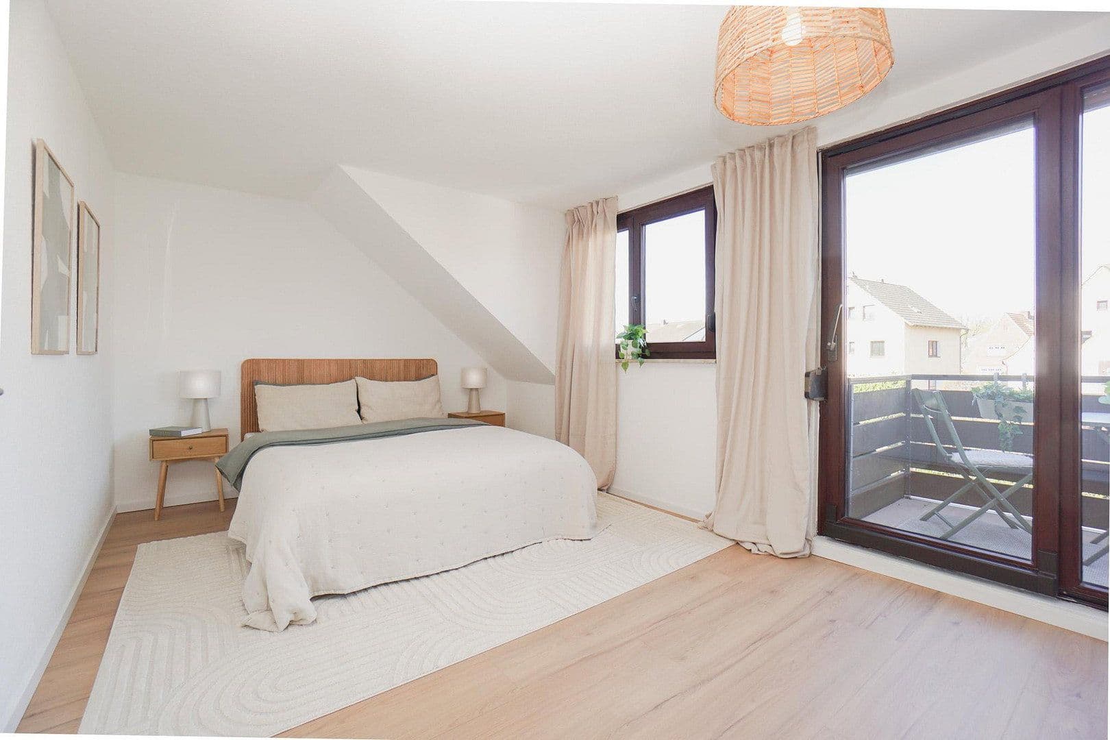 Predaj domu 110 m², pozemok 250 m², Potsdamer Straße 10a, Delmenhorst, Dolné Sasko Predaj domu 110 m², pozemok 250 m², Potsdamer Straße 10a, Delmenhorst, Dolné Sasko