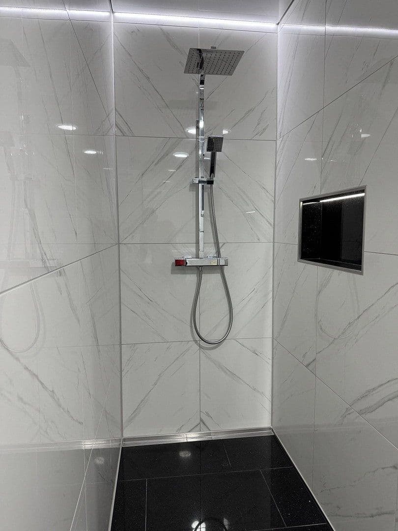 Predaj domu 250 m², pozemok 517 m², Bisingen, Bádensko-Wurttembersko Predaj domu 250 m², pozemok 517 m², Bisingen, Bádensko-Wurttembersko