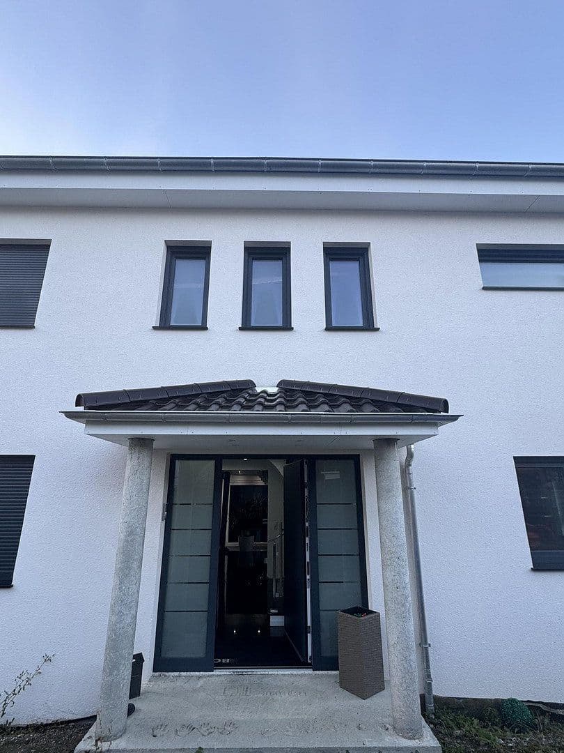 Predaj domu 250 m², pozemok 517 m², Bisingen, Bádensko-Wurttembersko Predaj domu 250 m², pozemok 517 m², Bisingen, Bádensko-Wurttembersko