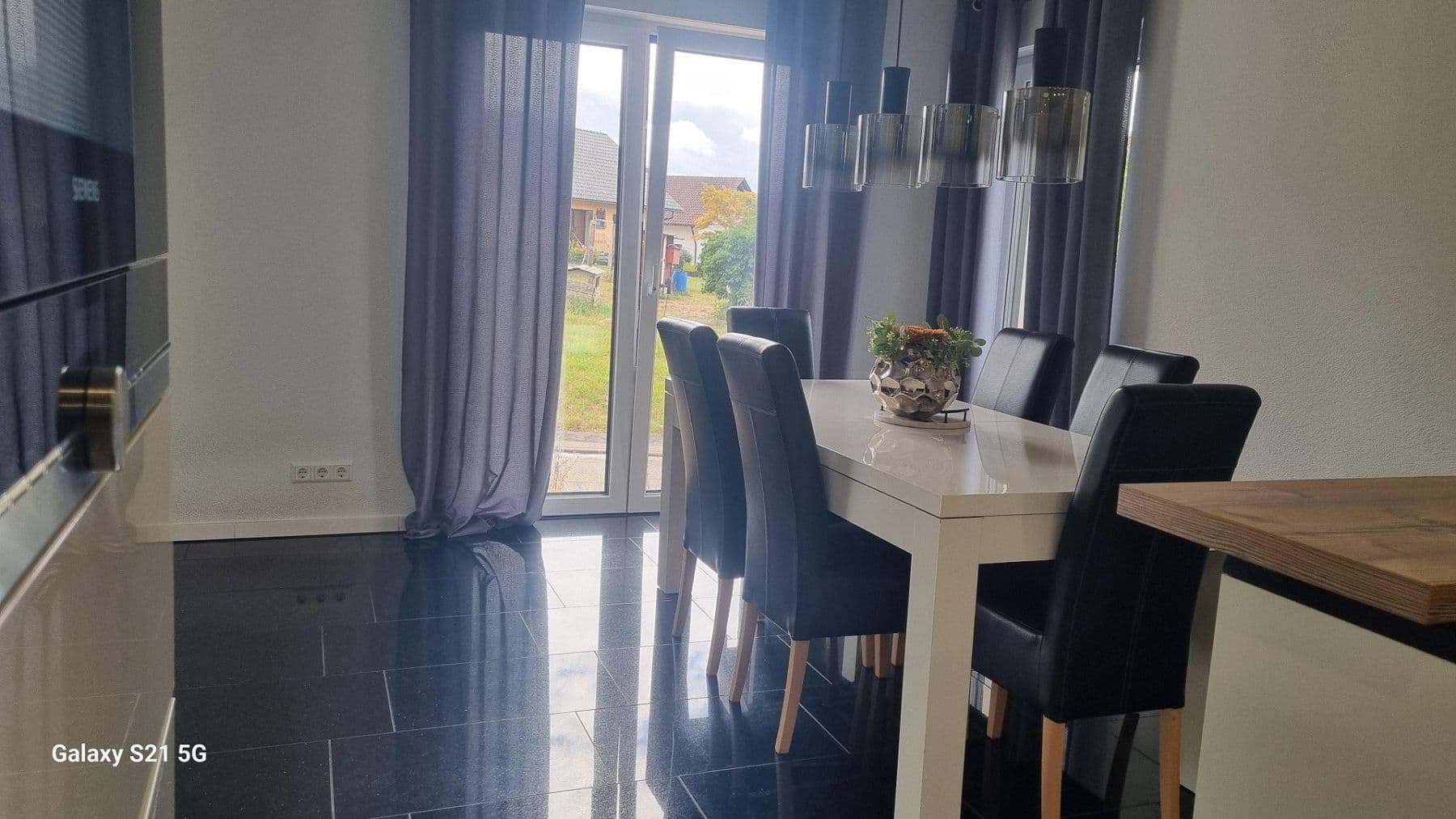Predaj domu 250 m², pozemok 517 m², Bisingen, Bádensko-Wurttembersko Predaj domu 250 m², pozemok 517 m², Bisingen, Bádensko-Wurttembersko