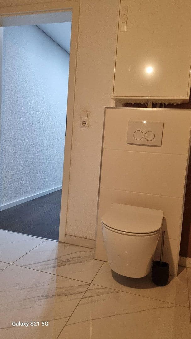 Predaj domu 250 m², pozemok 517 m², Bisingen, Bádensko-Wurttembersko Predaj domu 250 m², pozemok 517 m², Bisingen, Bádensko-Wurttembersko