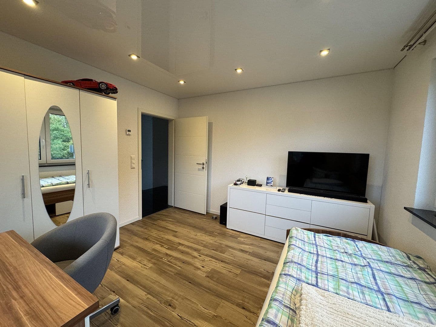 Predaj domu 250 m², pozemok 517 m², Bisingen, Bádensko-Wurttembersko Predaj domu 250 m², pozemok 517 m², Bisingen, Bádensko-Wurttembersko