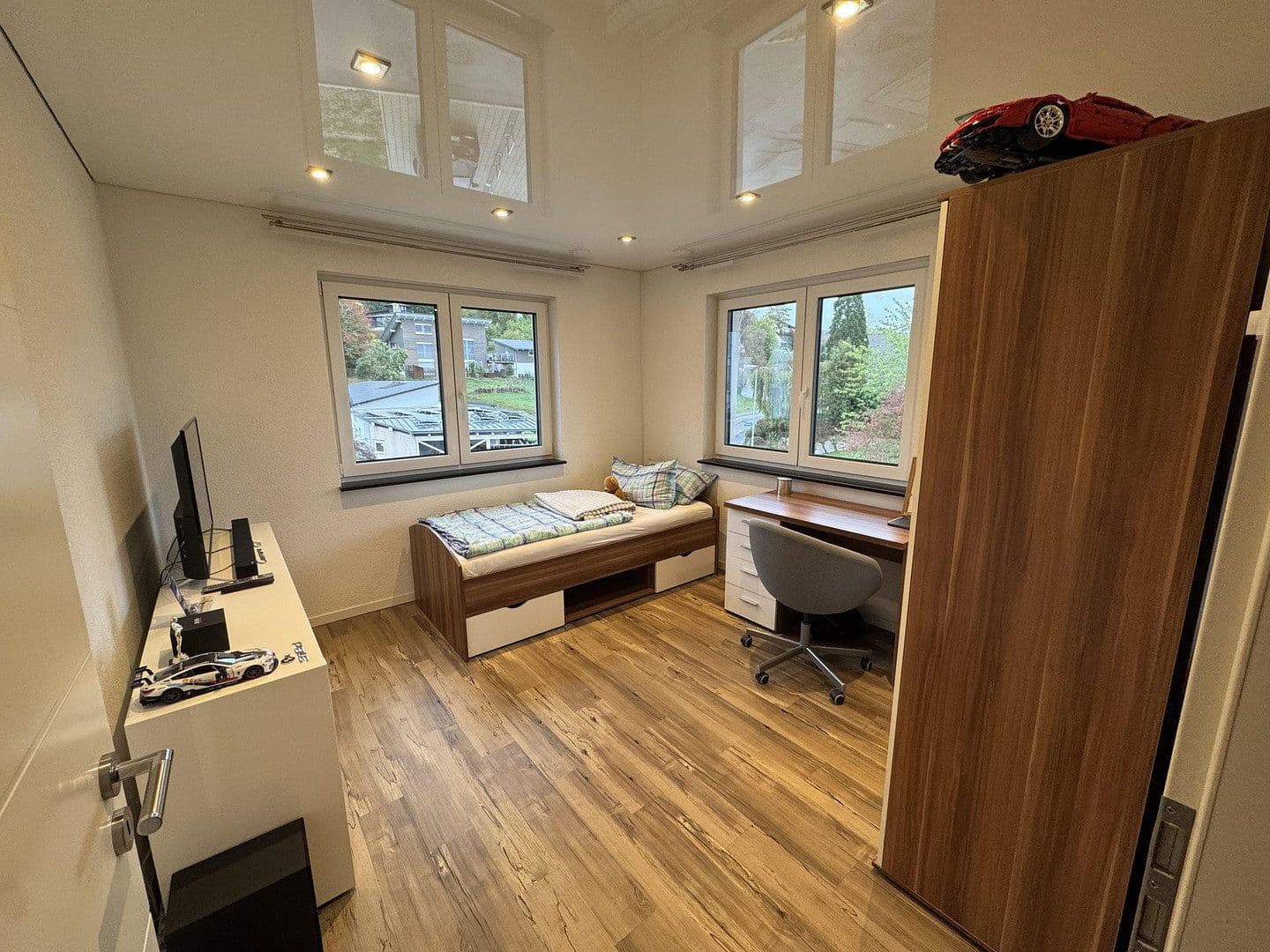 Predaj domu 250 m², pozemok 517 m², Bisingen, Bádensko-Wurttembersko Predaj domu 250 m², pozemok 517 m², Bisingen, Bádensko-Wurttembersko