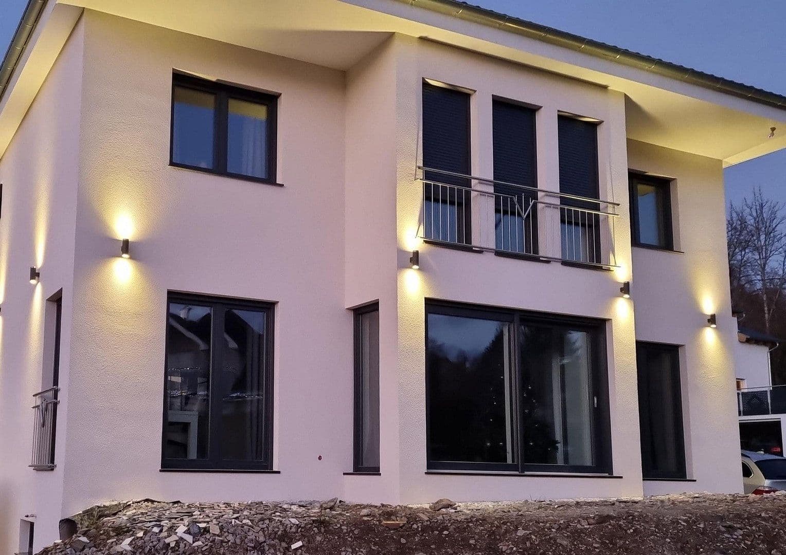 Predaj domu 250 m², pozemok 517 m², Bisingen, Bádensko-Wurttembersko Predaj domu 250 m², pozemok 517 m², Bisingen, Bádensko-Wurttembersko