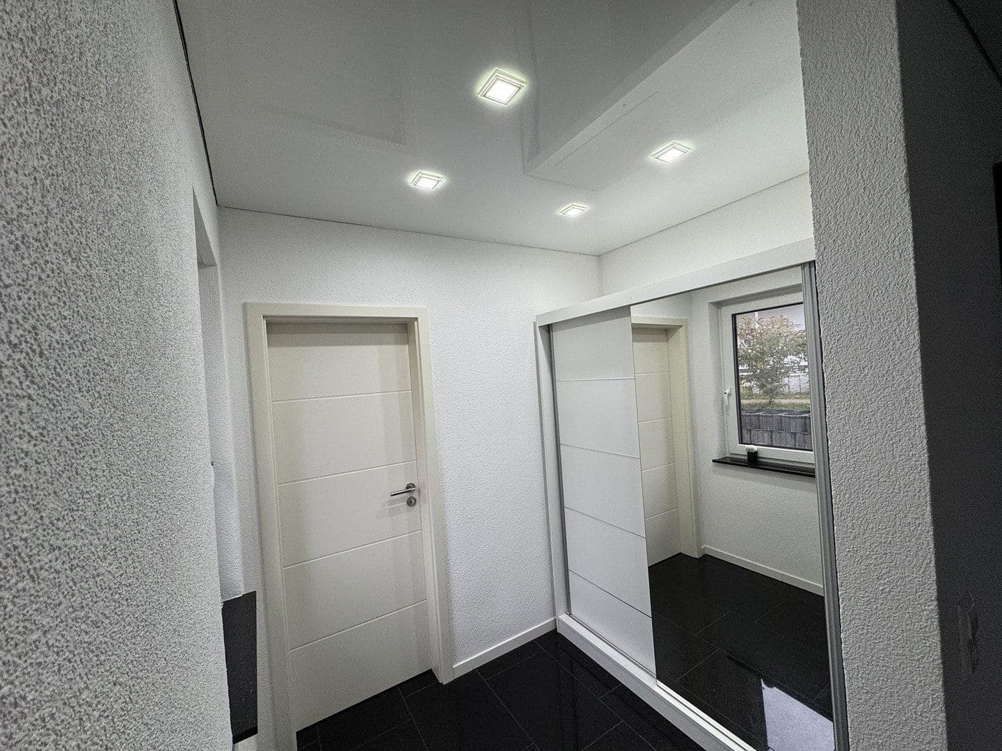 Predaj domu 250 m², pozemok 517 m², Bisingen, Bádensko-Wurttembersko Predaj domu 250 m², pozemok 517 m², Bisingen, Bádensko-Wurttembersko