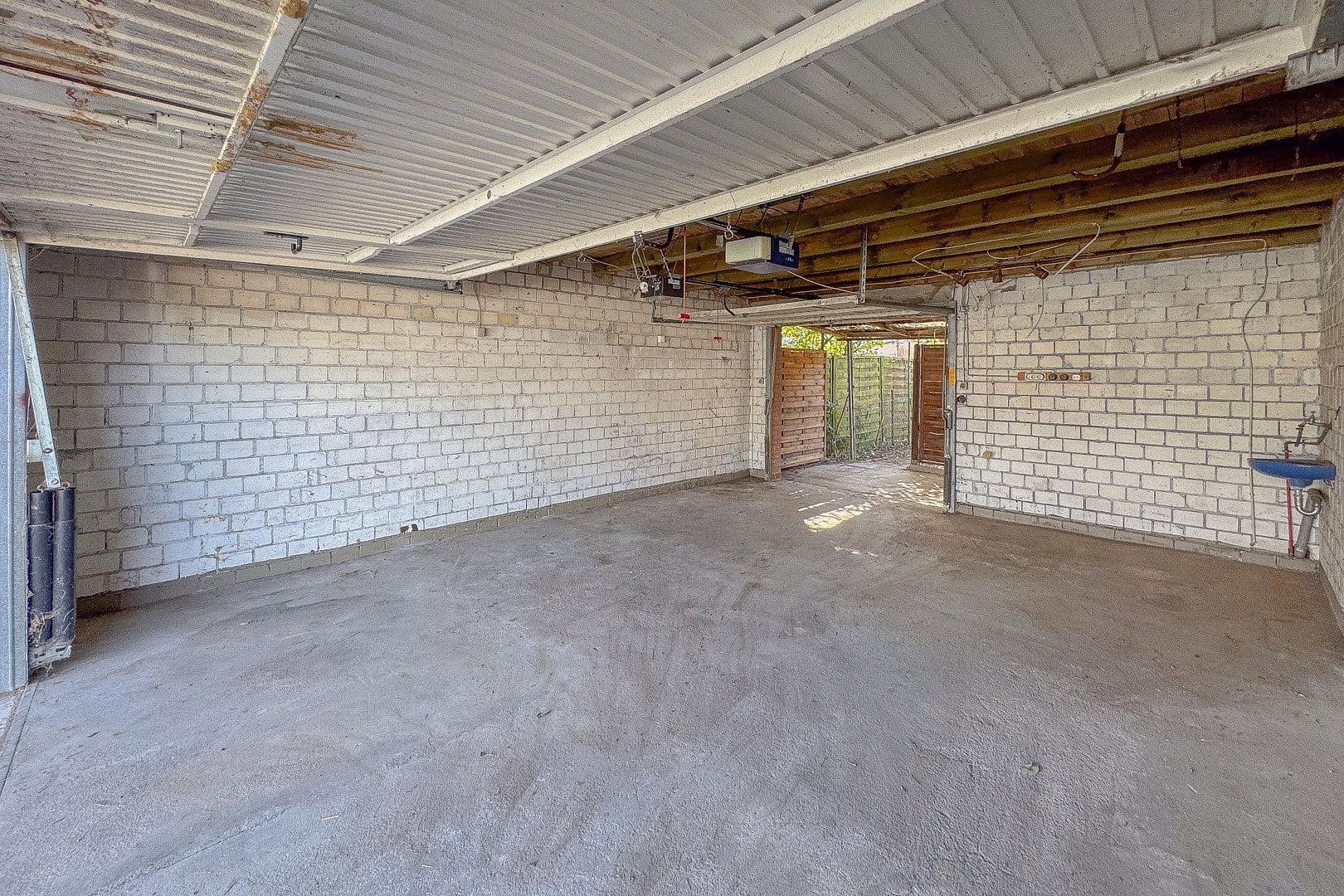 Predaj domu 82 m², pozemok 286 m², Voerde (Niederrhein), Severné Porýnie - Westfálsko Predaj domu 82 m², pozemok 286 m², Voerde (Niederrhein), Severné Porýnie - Westfálsko