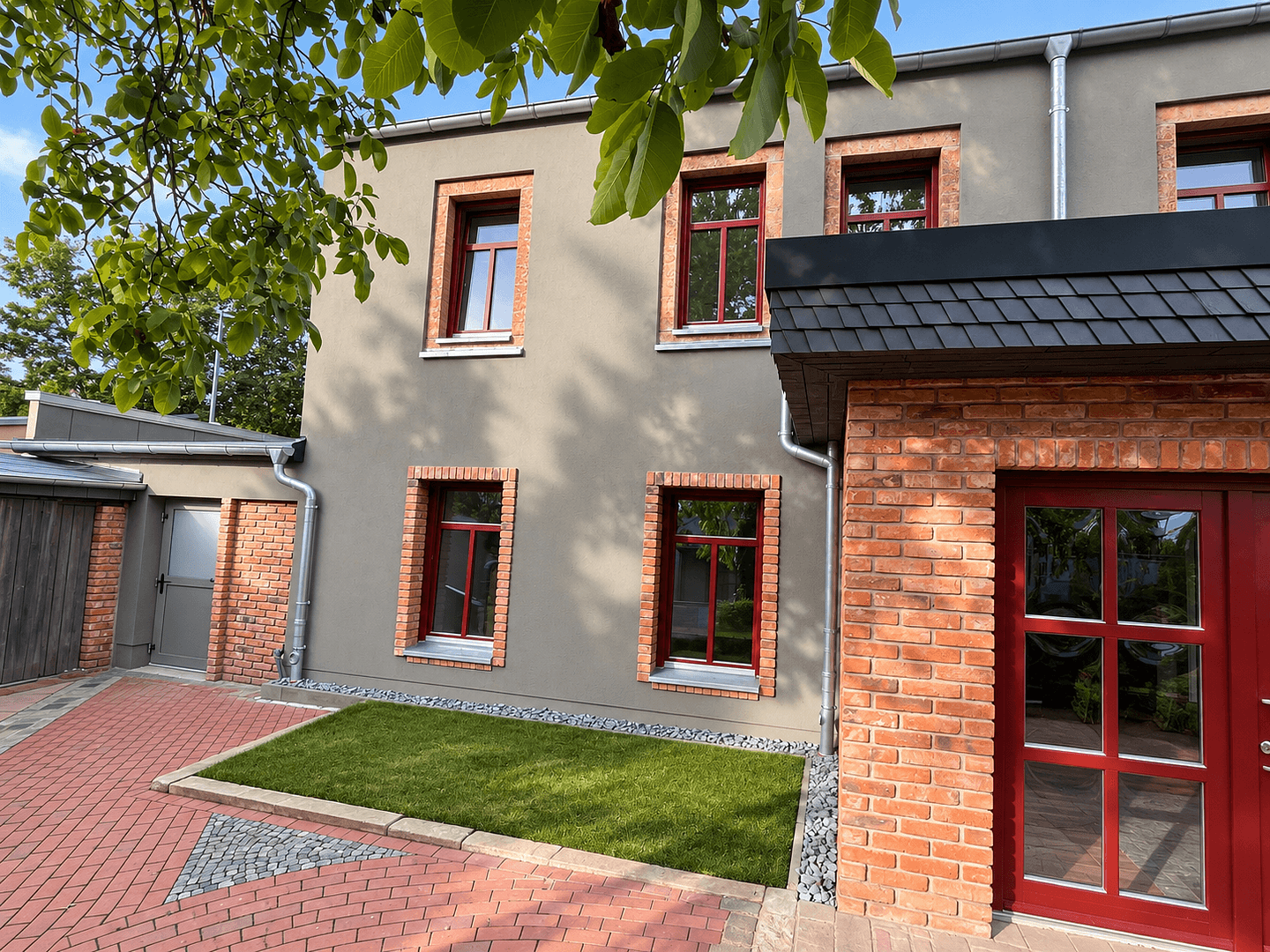 Prenájom domu 146 m², pozemok 250 m², Pirnaer Landstraße 183 (Hinterhaus), Dresden, Sasko Prenájom domu 146 m², pozemok 250 m², Pirnaer Landstraße 183 (Hinterhaus), Dresden, Sasko