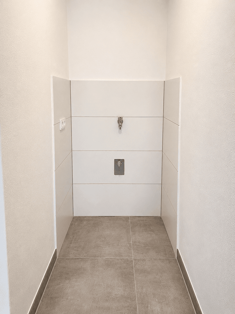 Prenájom domu 146 m², pozemok 250 m², Pirnaer Landstraße 183 (Hinterhaus), Dresden, Sasko Prenájom domu 146 m², pozemok 250 m², Pirnaer Landstraße 183 (Hinterhaus), Dresden, Sasko