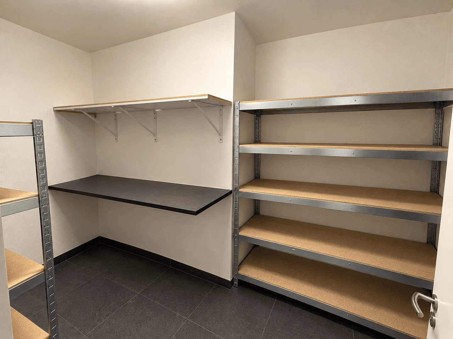 Predaj domu 248 m², pozemok 503 m², Elzach, Bádensko-Wurttembersko Predaj domu 248 m², pozemok 503 m², Elzach, Bádensko-Wurttembersko