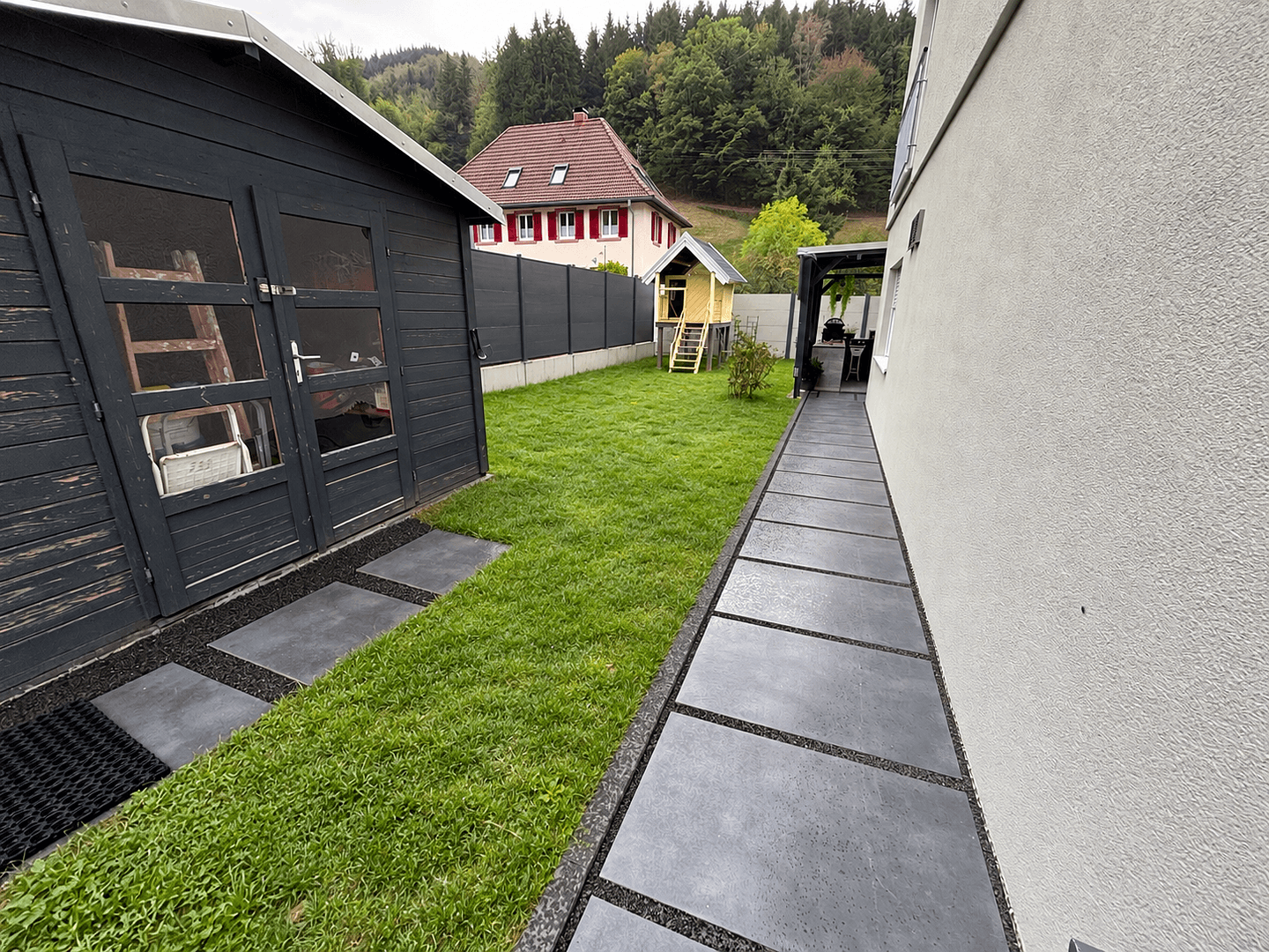 Predaj domu 248 m², pozemok 503 m², Elzach, Bádensko-Wurttembersko Predaj domu 248 m², pozemok 503 m², Elzach, Bádensko-Wurttembersko