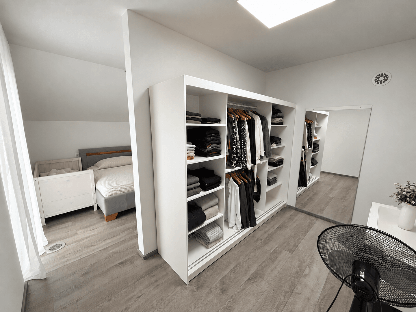Predaj domu 248 m², pozemok 503 m², Elzach, Bádensko-Wurttembersko Predaj domu 248 m², pozemok 503 m², Elzach, Bádensko-Wurttembersko