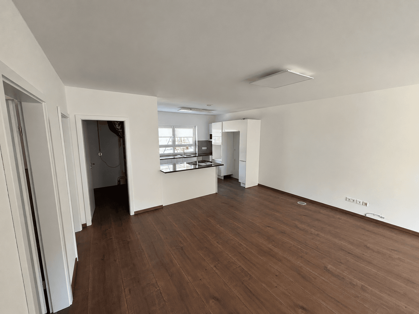 Predaj domu 248 m², pozemok 503 m², Elzach, Bádensko-Wurttembersko Predaj domu 248 m², pozemok 503 m², Elzach, Bádensko-Wurttembersko