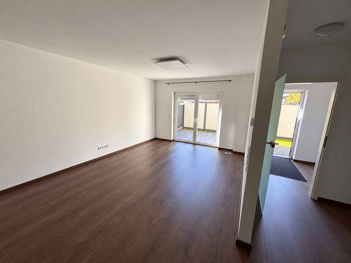 Predaj domu 248 m², pozemok 503 m², Elzach, Bádensko-Wurttembersko Predaj domu 248 m², pozemok 503 m², Elzach, Bádensko-Wurttembersko