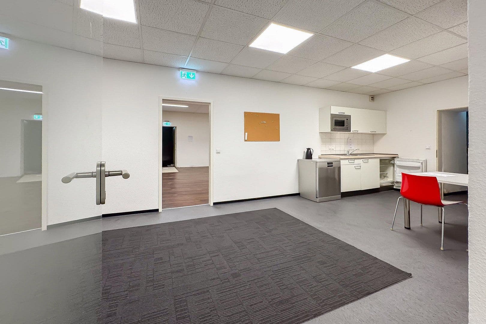 Prenájom kancelárie 258 m², Ruhrstraße 13-15, Witten, Severné Porýnie - Westfálsko Prenájom kancelárie 258 m², Ruhrstraße 13-15, Witten, Severné Porýnie - Westfálsko