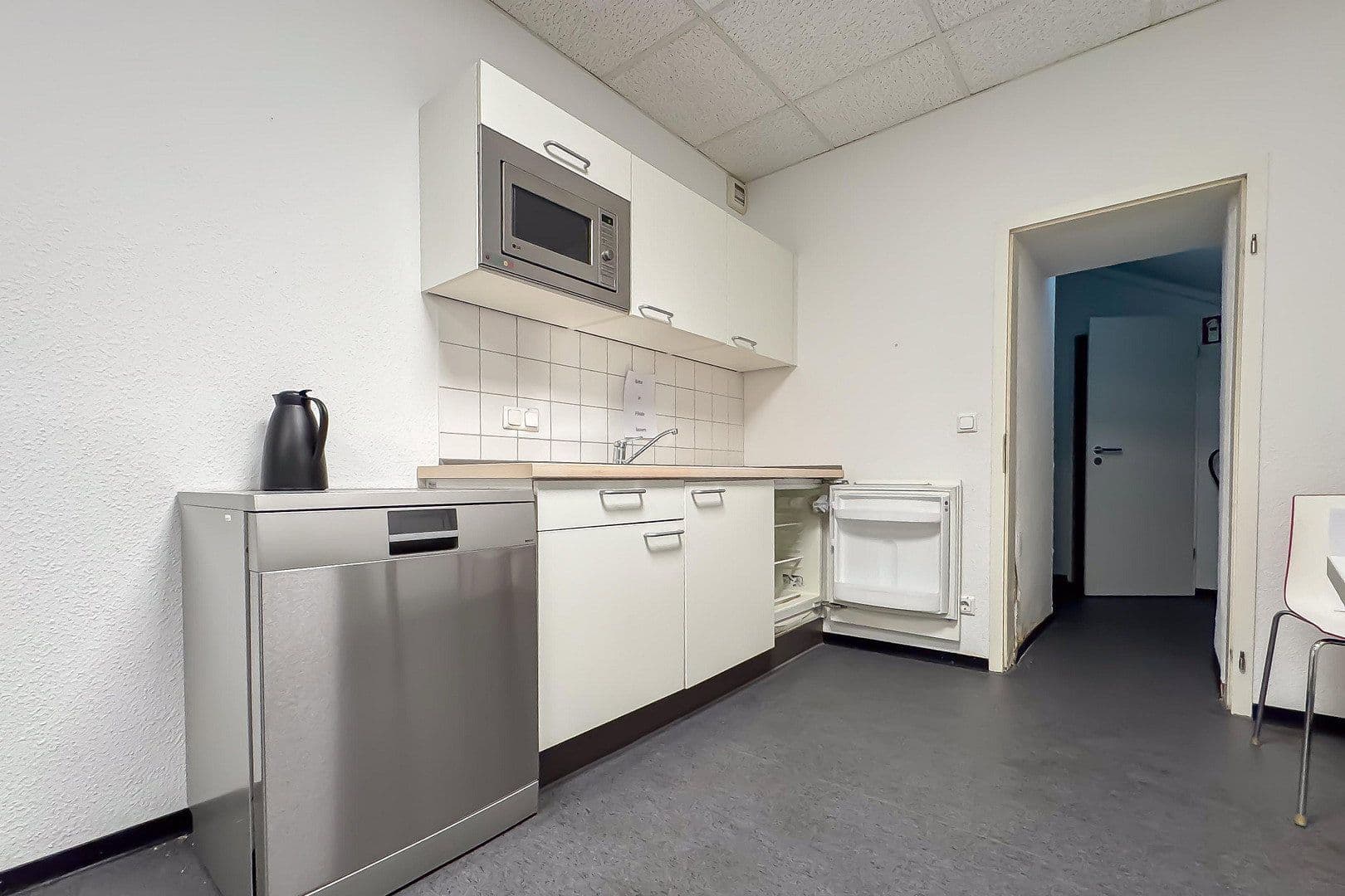 Prenájom kancelárie 258 m², Ruhrstraße 13-15, Witten, Severné Porýnie - Westfálsko Prenájom kancelárie 258 m², Ruhrstraße 13-15, Witten, Severné Porýnie - Westfálsko