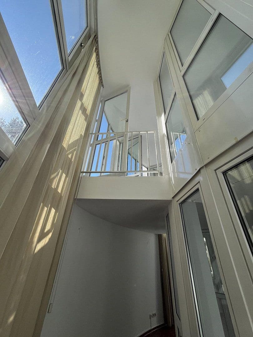 Predaj bytu 2-izbový 92 m², Berlin, Berlín Predaj bytu 2-izbový 92 m², Berlin, Berlín