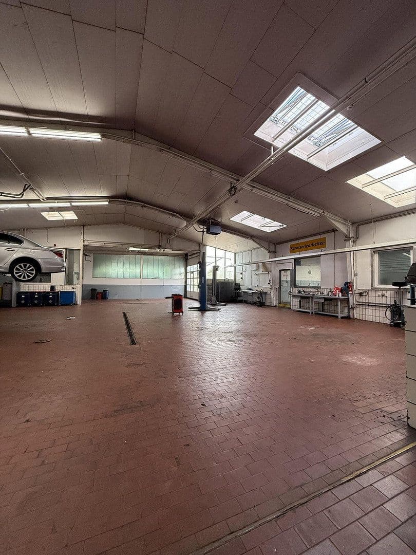 Prenájom nebytového priestoru 1.400 m², Lessingstraße 73, Neu Wulmstorf, Dolné Sasko Prenájom nebytového priestoru 1.400 m², Lessingstraße 73, Neu Wulmstorf, Dolné Sasko