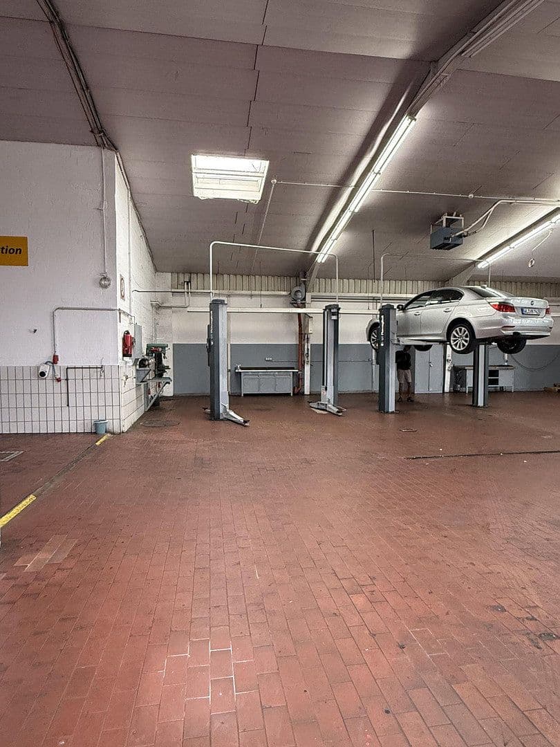 Prenájom nebytového priestoru 1.400 m², Lessingstraße 73, Neu Wulmstorf, Dolné Sasko Prenájom nebytového priestoru 1.400 m², Lessingstraße 73, Neu Wulmstorf, Dolné Sasko