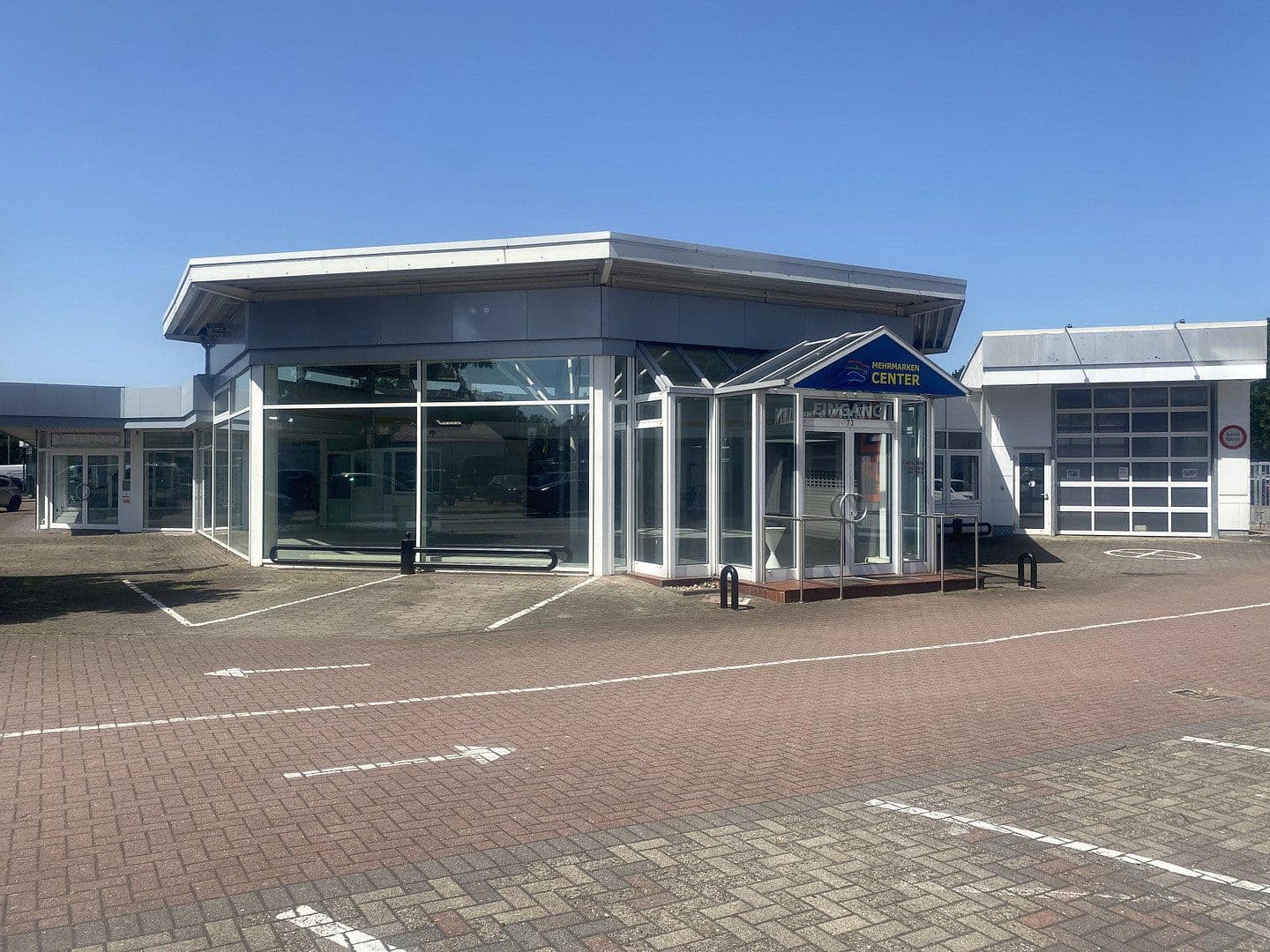 Prenájom nebytového priestoru 1.400 m², Lessingstraße 73, Neu Wulmstorf, Dolné Sasko Prenájom nebytového priestoru 1.400 m², Lessingstraße 73, Neu Wulmstorf, Dolné Sasko