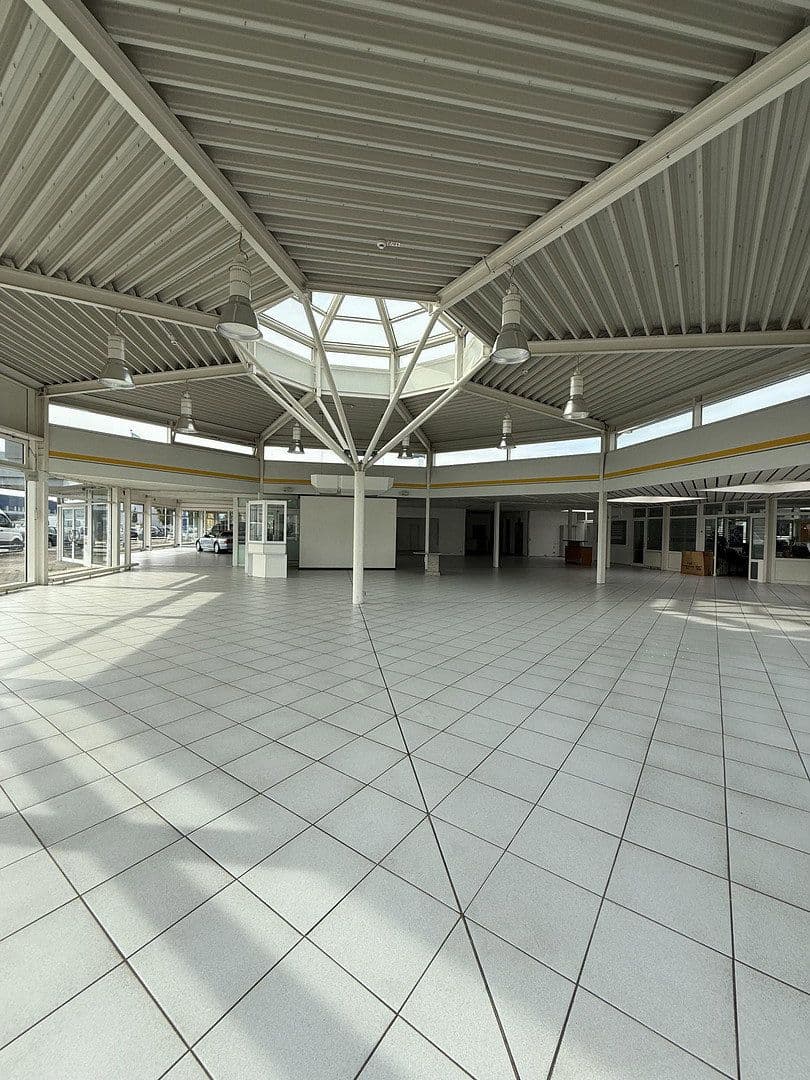 Prenájom nebytového priestoru 1.400 m², Lessingstraße 73, Neu Wulmstorf, Dolné Sasko Prenájom nebytového priestoru 1.400 m², Lessingstraße 73, Neu Wulmstorf, Dolné Sasko