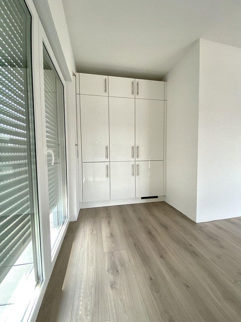 Prenájom bytu 4-izbový 120 m², Wiesengrund 29A, Elmenhorst, Šlezvicko-Holštajnsko Prenájom bytu 4-izbový 120 m², Wiesengrund 29A, Elmenhorst, Šlezvicko-Holštajnsko